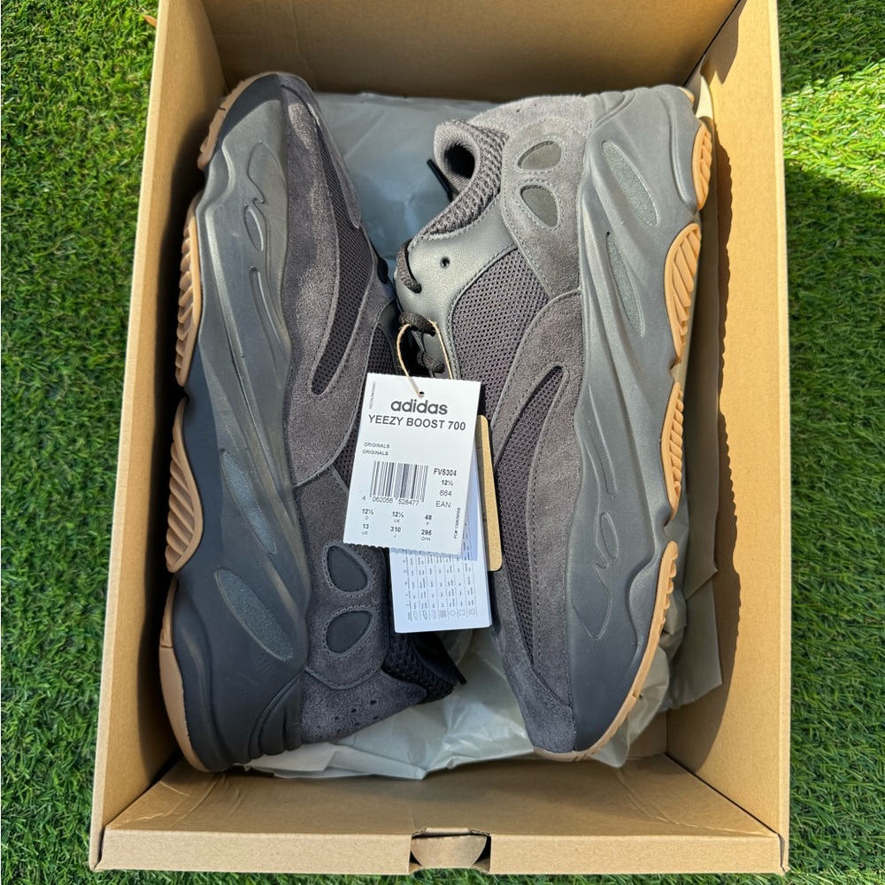 📦SOLD📦Yeezy 700 Utility - Picture 12 of 13